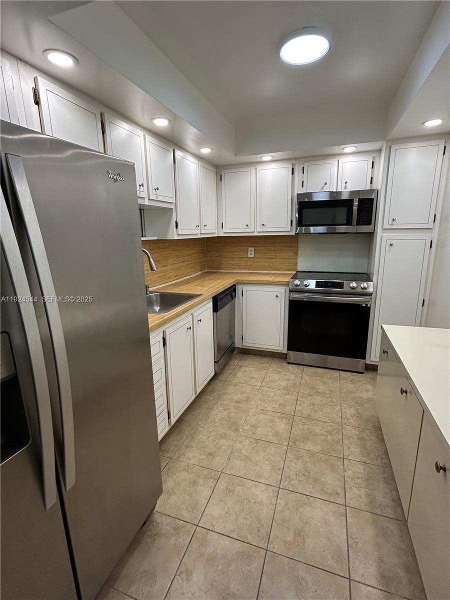 1100 Saint Charles Pl 308