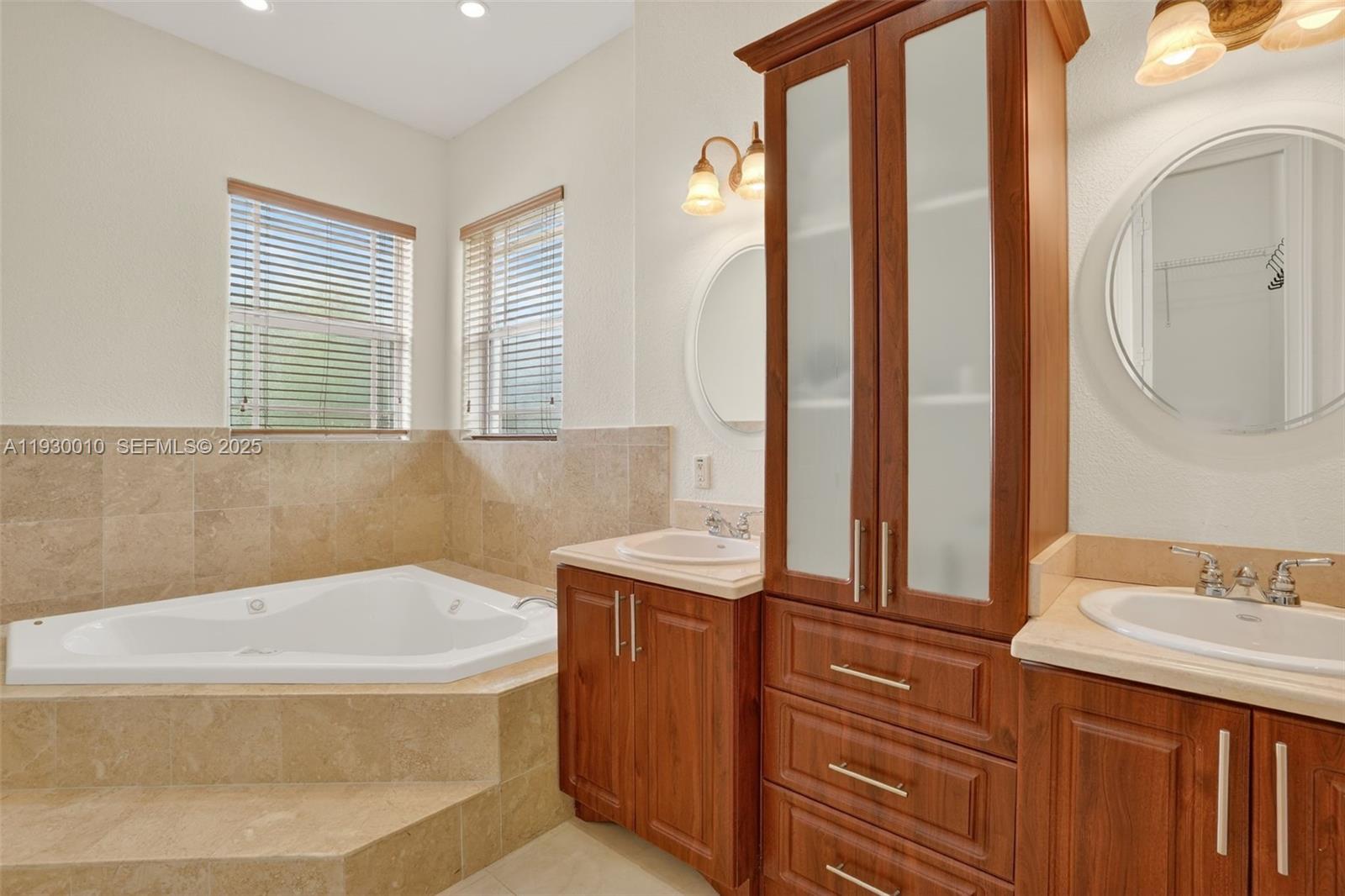 MCALLISTER TERR - Residential