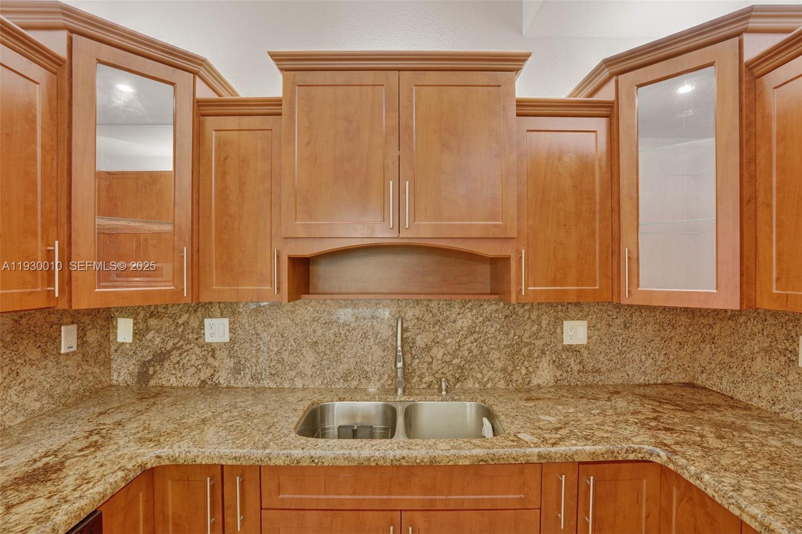 MCALLISTER TERR - Residential