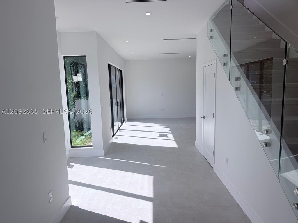 Photo of Fort Lauderdale, FL 33315 (MLS # A12092865)