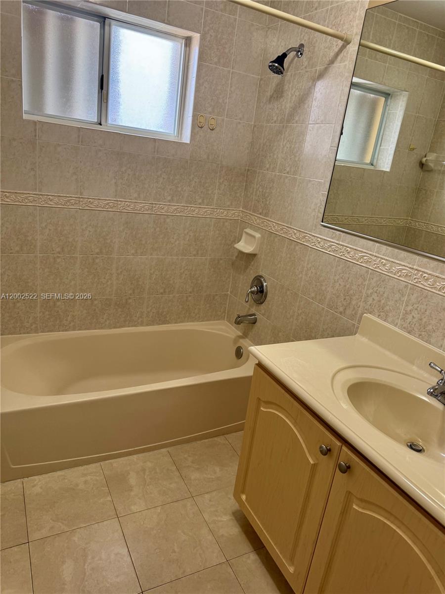 CRISTAL VILLAS CONDO - Residential Lease