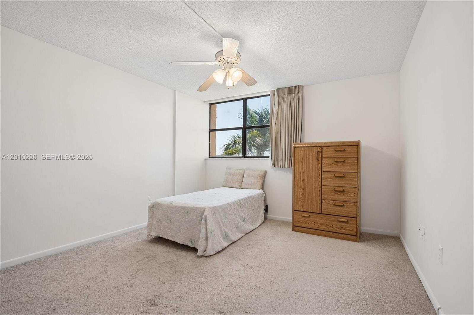 Chantilly Condo - Residential