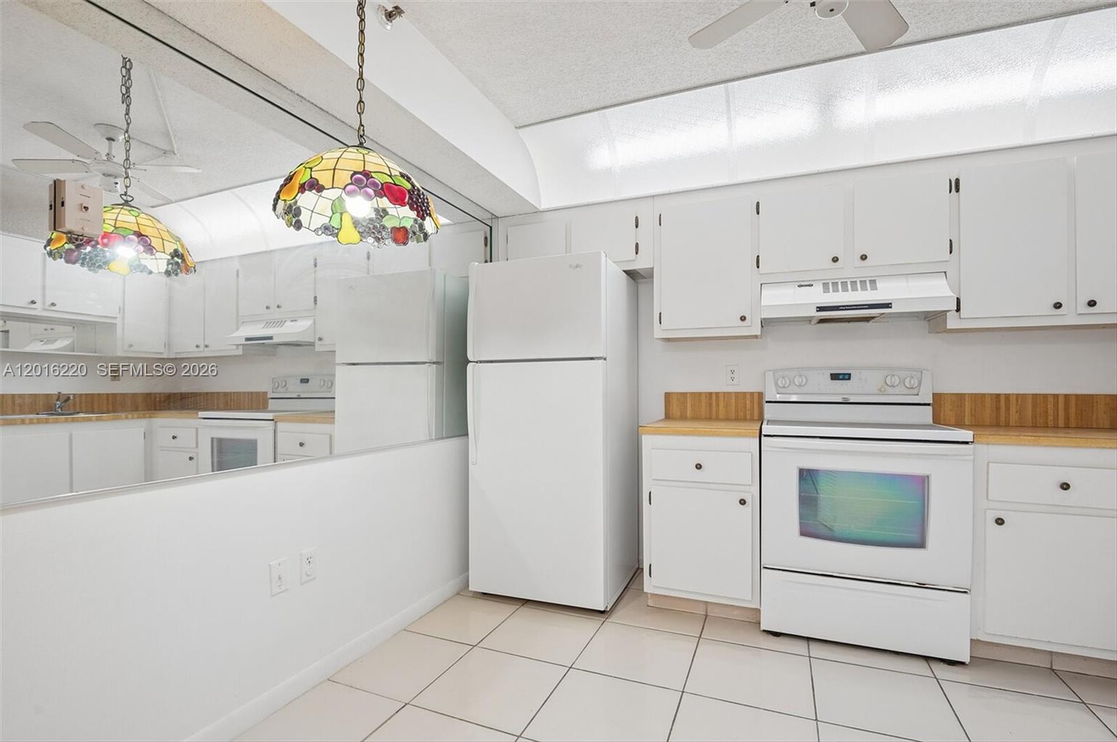 Chantilly Condo - Residential