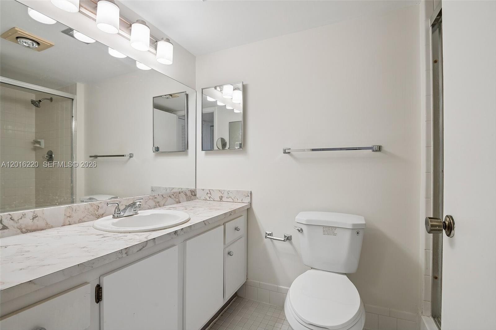 Chantilly Condo - Residential