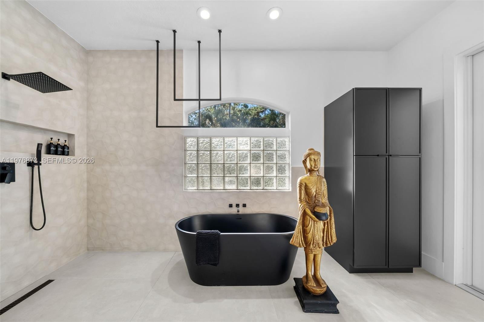 Pine Tree Estates - Residential