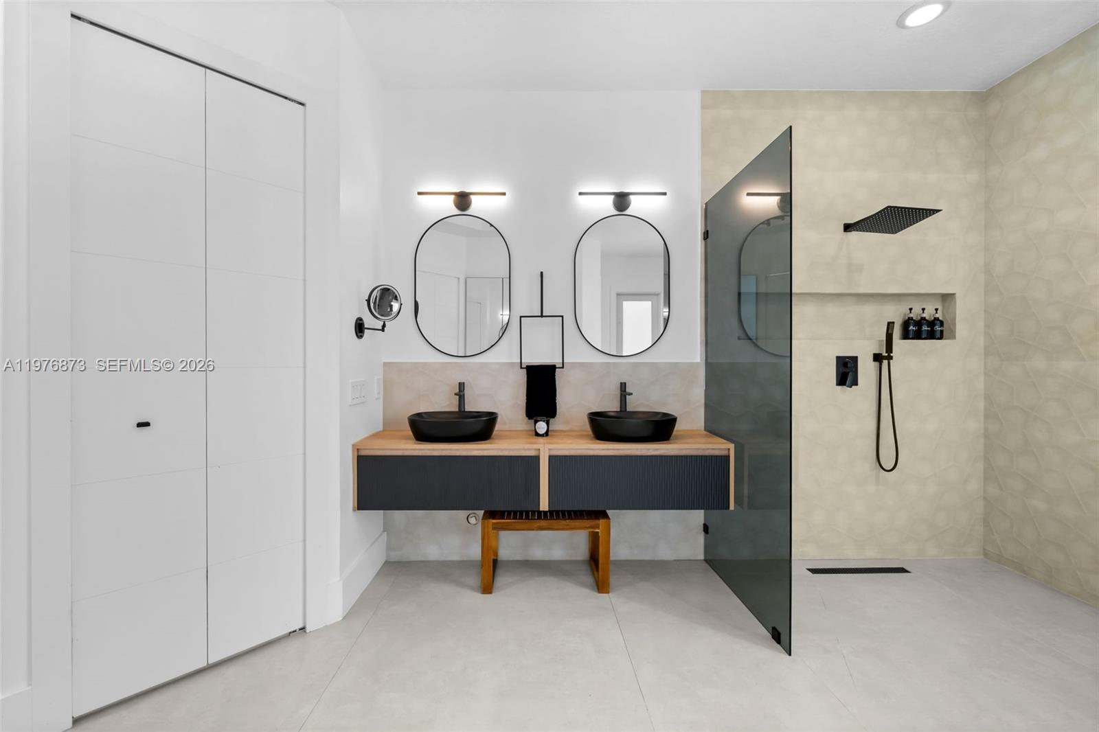 Pine Tree Estates - Residential