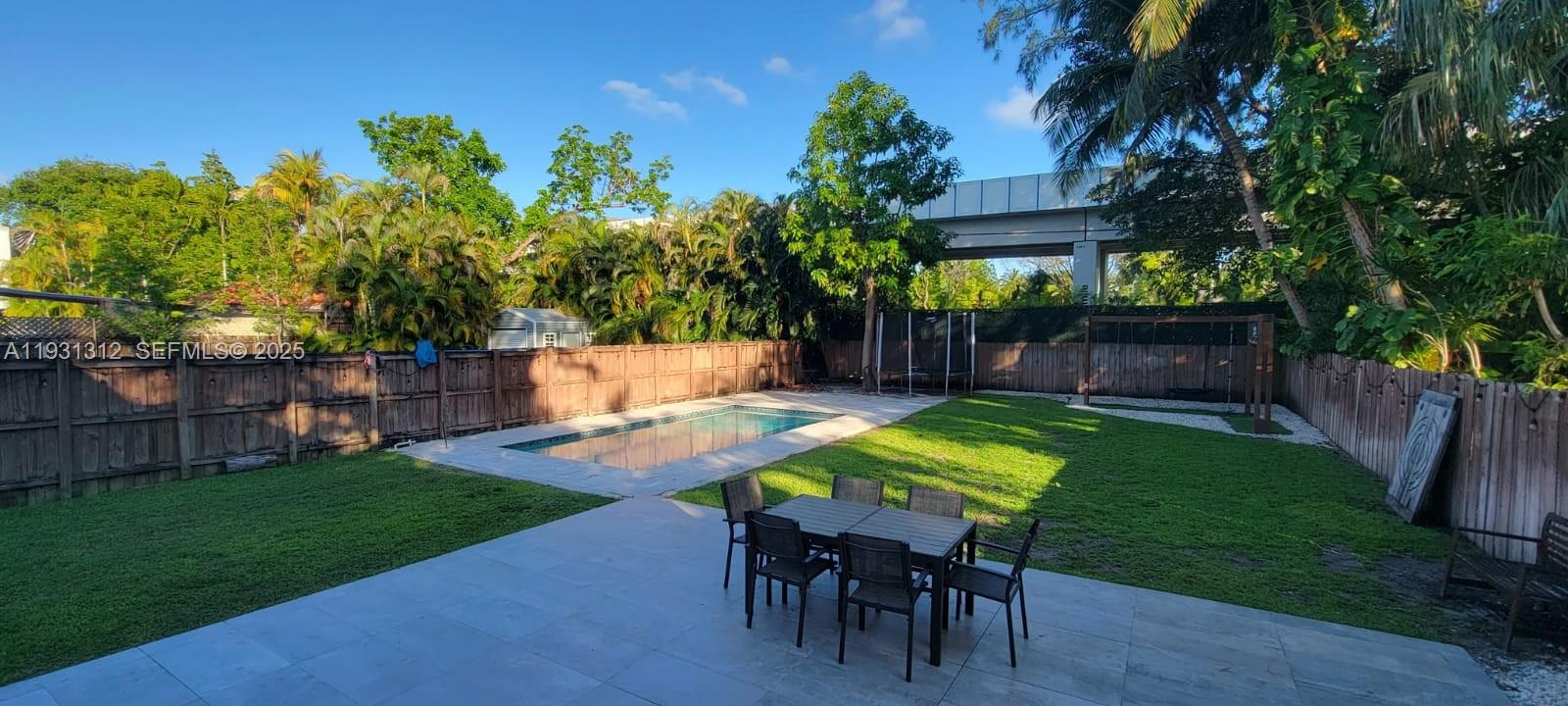 EAST SHENANDOAH - Residential