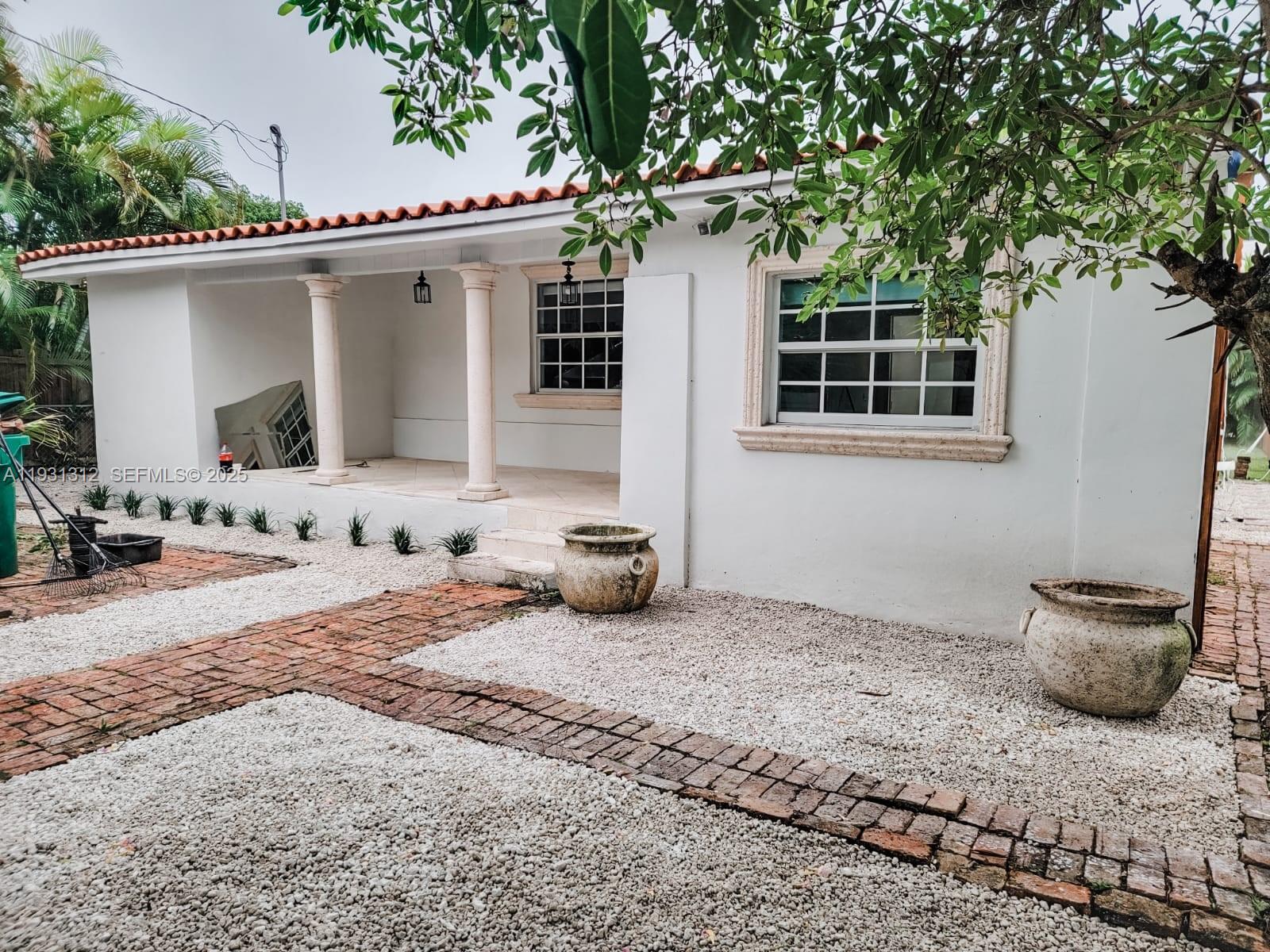 EAST SHENANDOAH - Residential