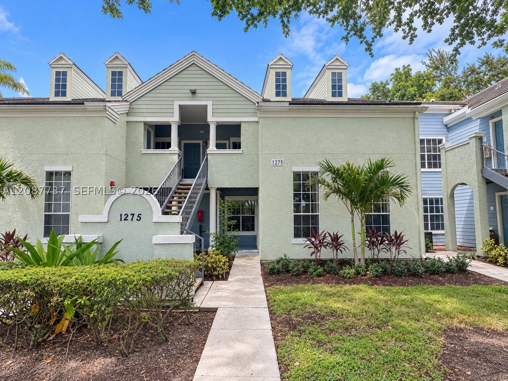 Photo of 1275 Crystal Way #E, Delray Beach, FL 33444 (MLS # A12087737)