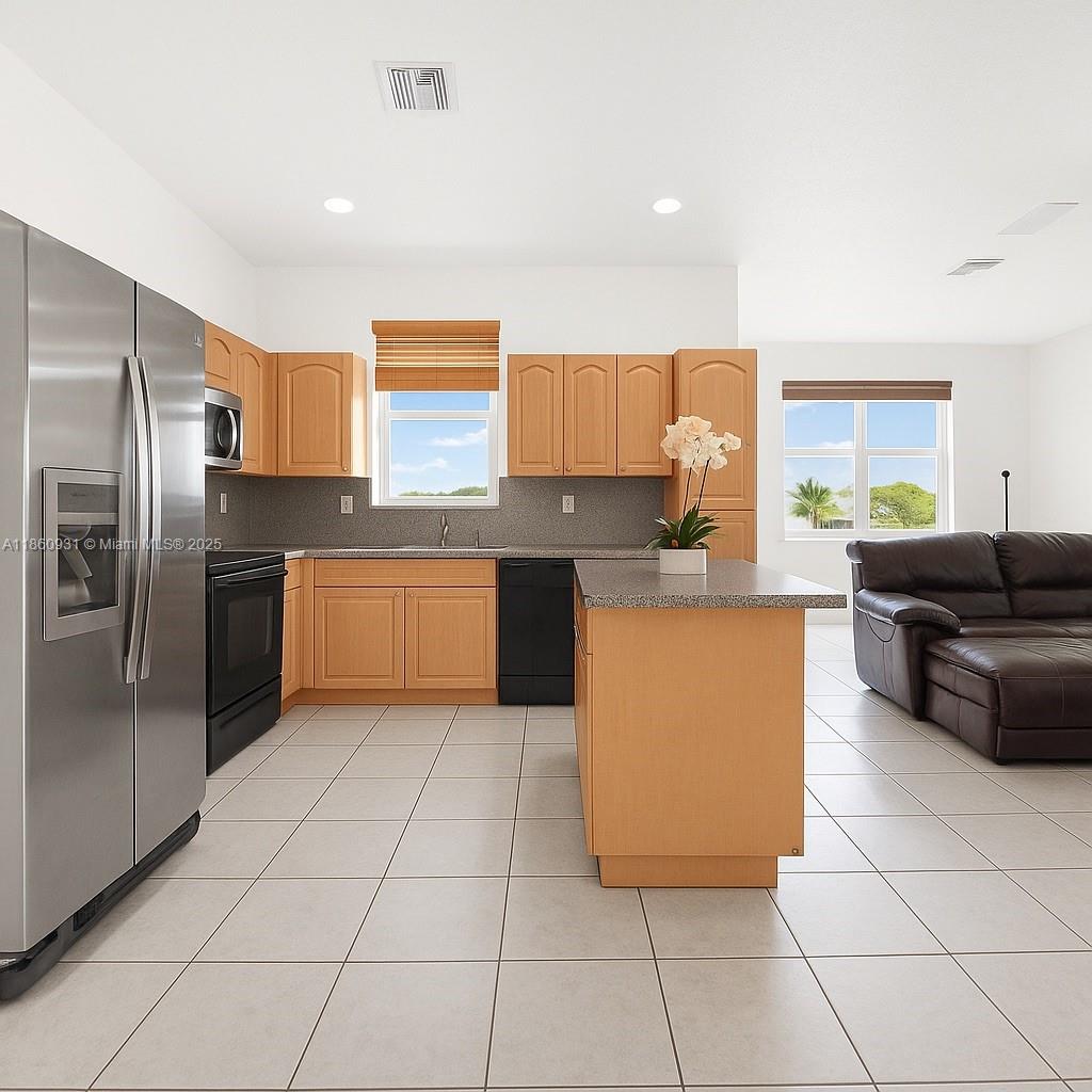 STIRLING PALM ESTATES - Residential