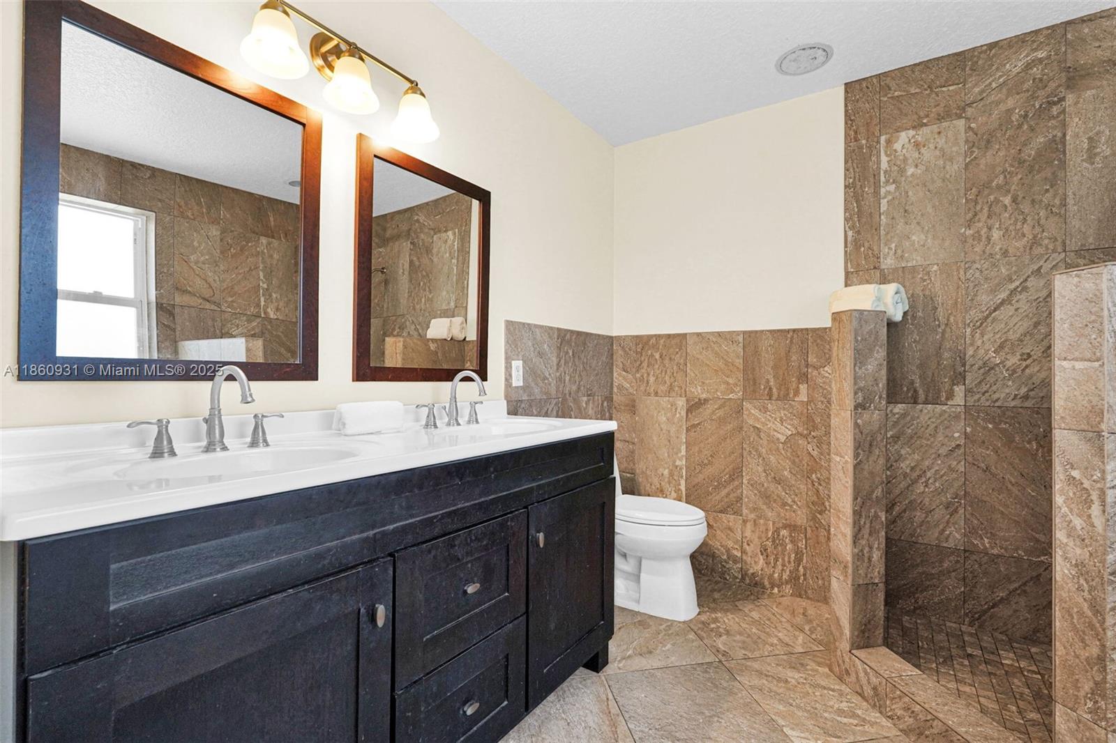 STIRLING PALM ESTATES - Residential