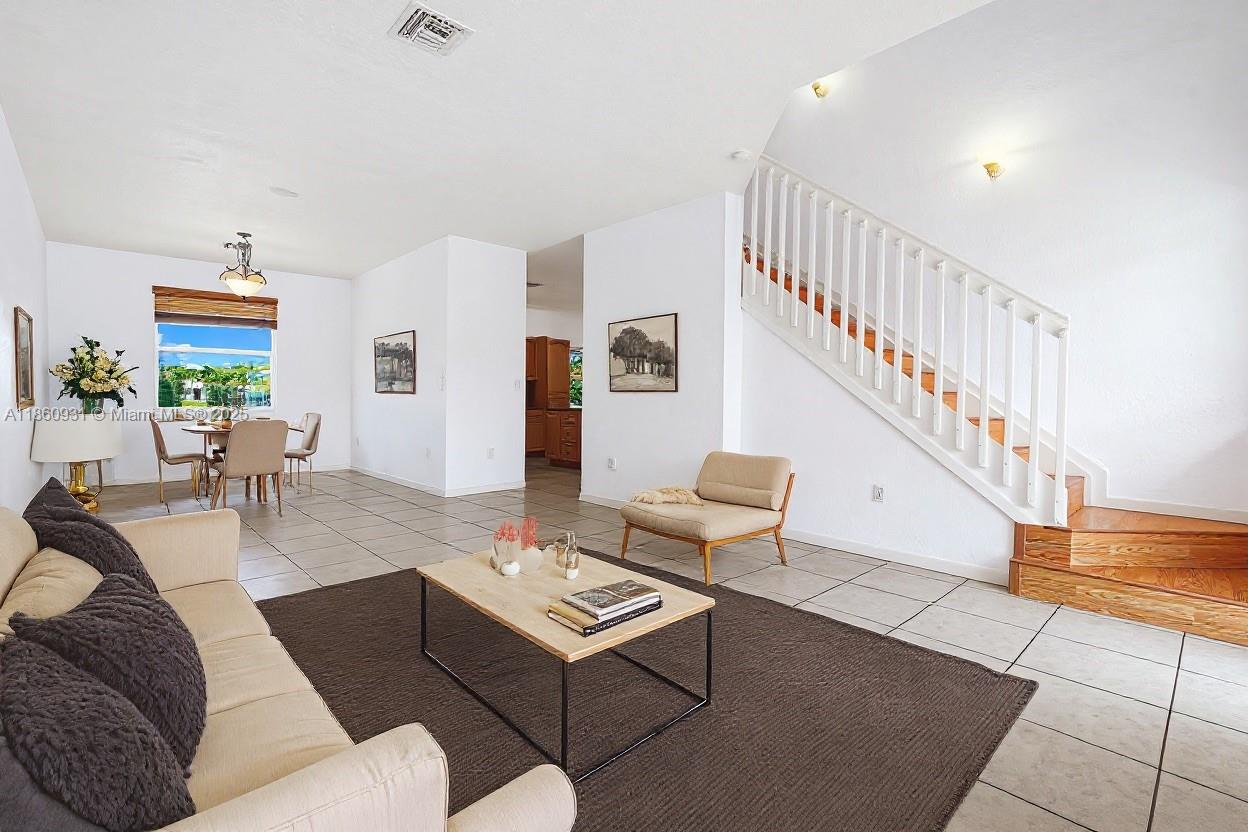 STIRLING PALM ESTATES - Residential