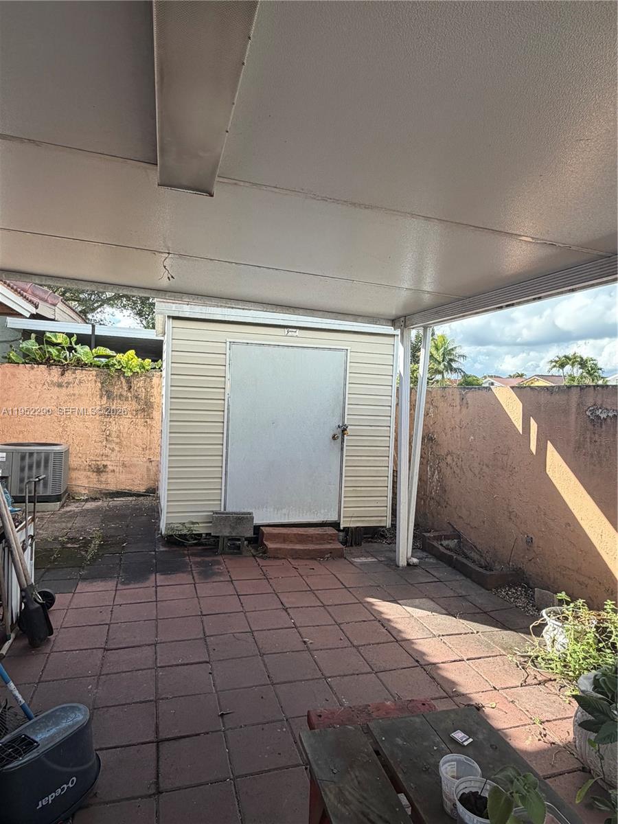 LES FONTAINES CONDO - Residential