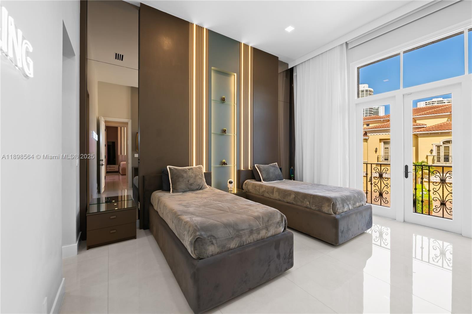 WILLIAMS ISLAND 3RD AMEND - Residential