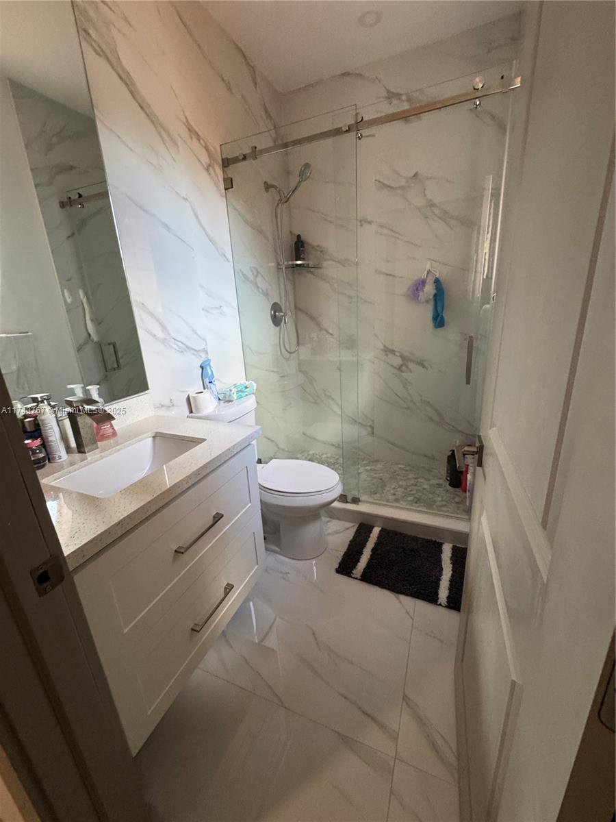 VILLAS AT HARBOR ISLES - Residential