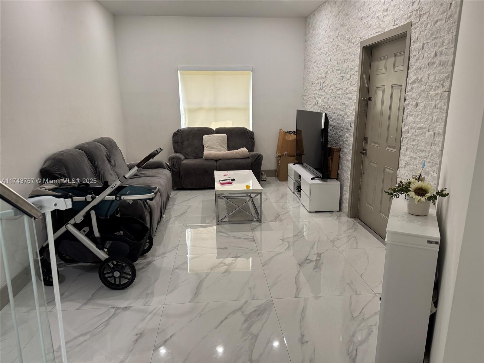 VILLAS AT HARBOR ISLES - Residential