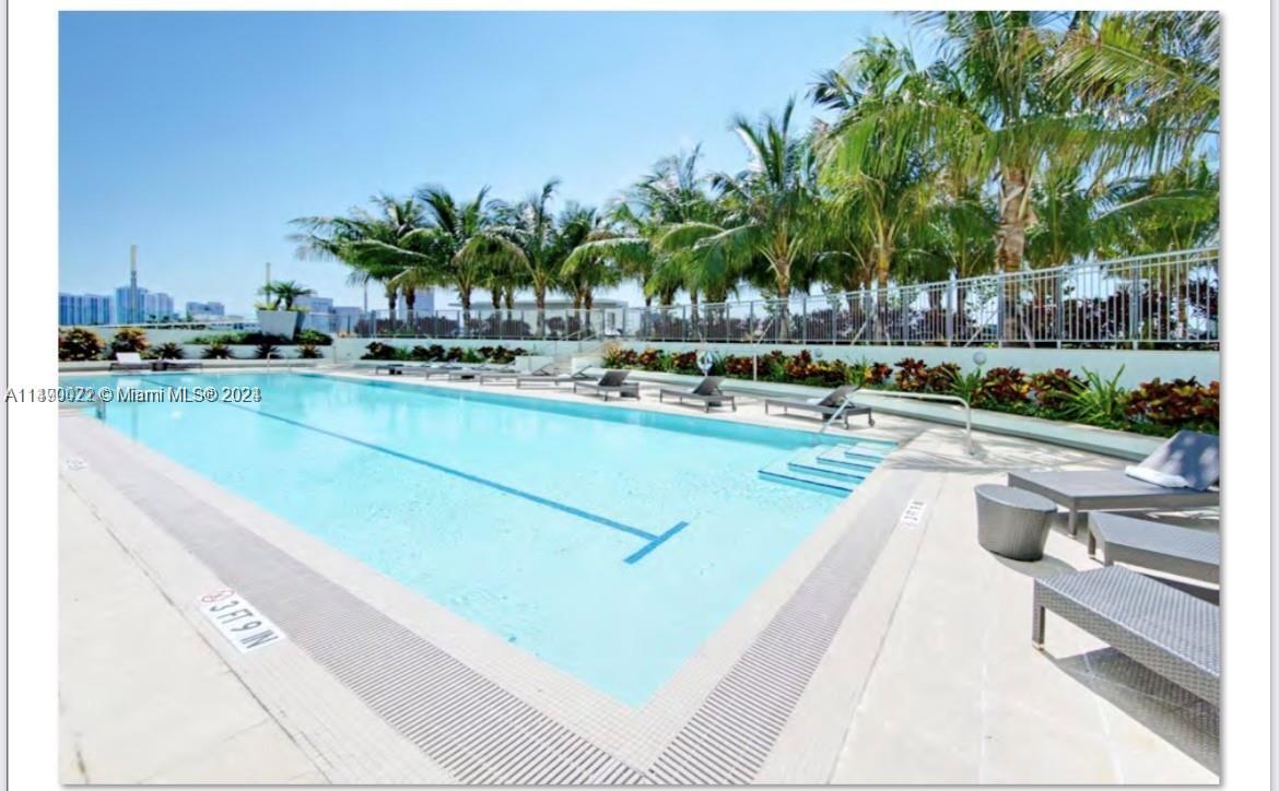 900 BISCAYNE BAY CONDO - Residential