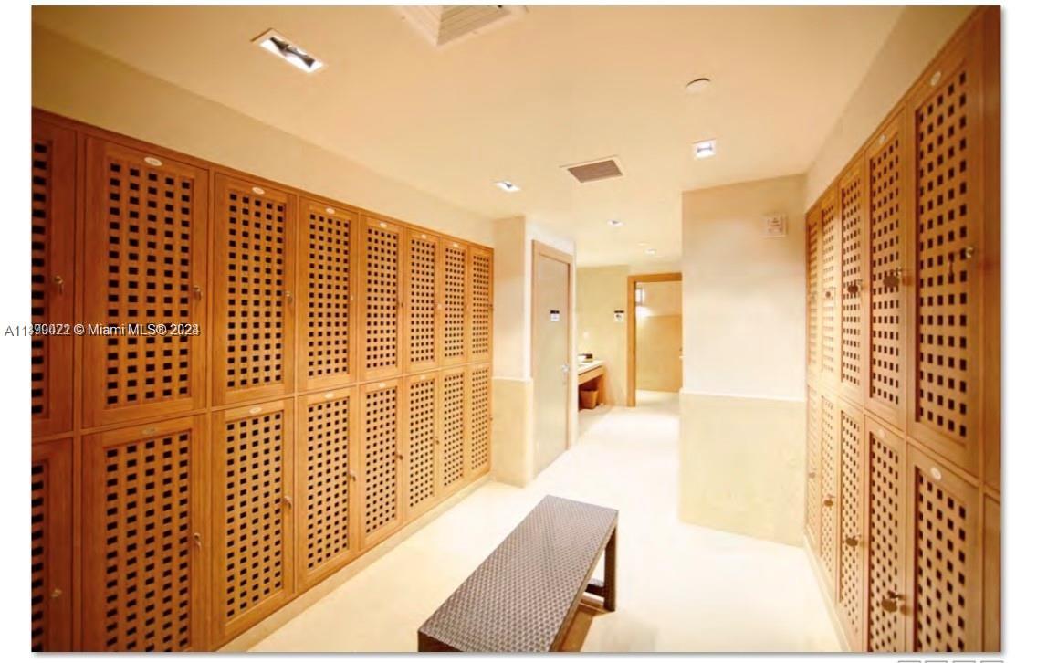 900 BISCAYNE BAY CONDO - Residential