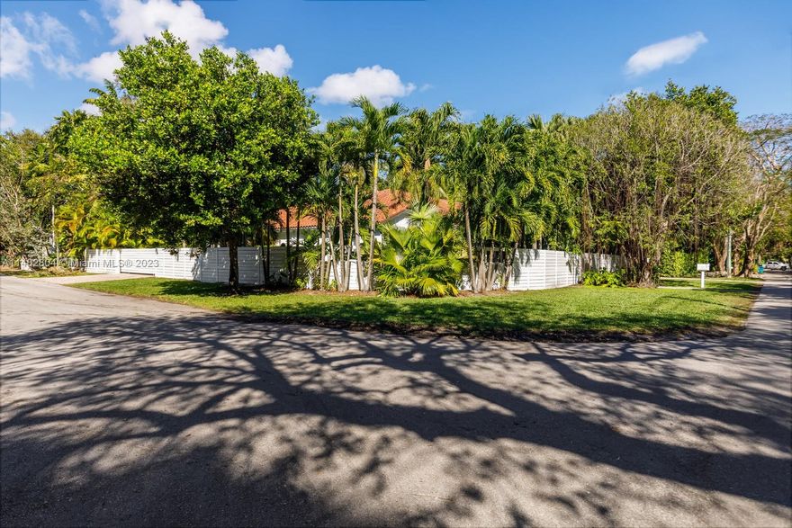 Classic, ultra-private gated home in lush South Coconut Grove. Light-filled living spaces include formal living/ dining & family room + 5 BR’s & 4 BA’s. Major renovation includes new flooring, modern style bathrooms & large custom kitchen with white wood cabinetry and stone countertops. Enjoy outdoor living & entertaining in the expansive garden that features covered terrace & tropical pool. Walk or bike to the Grove villages galleries, boutiques, cafes and bayfront parks & marinas.