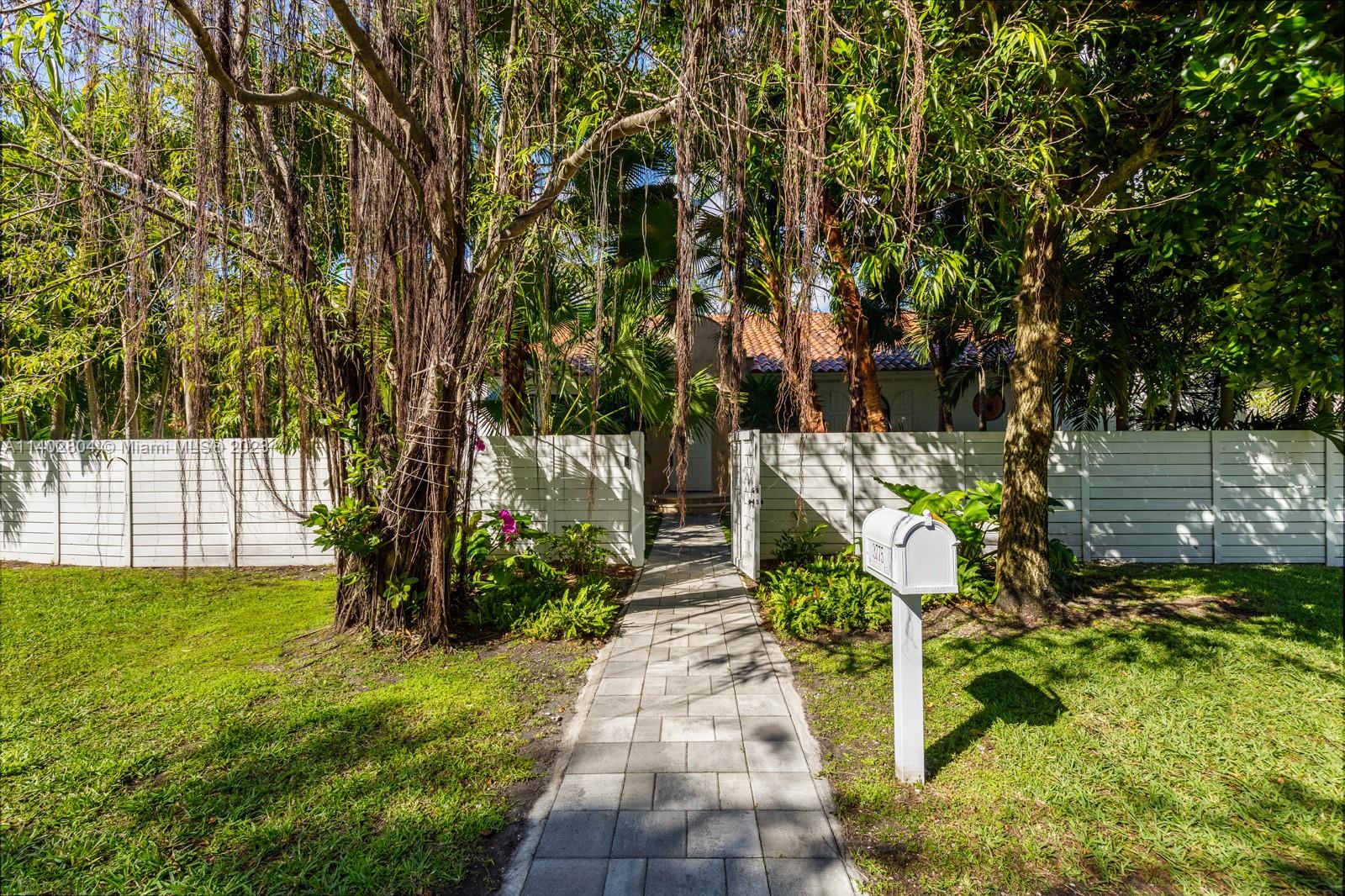 CRAWFORD ESTATES - Residential