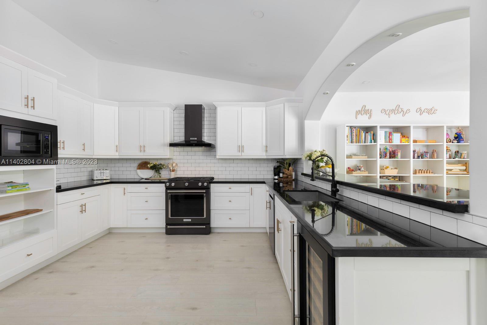 CRAWFORD ESTATES - Residential