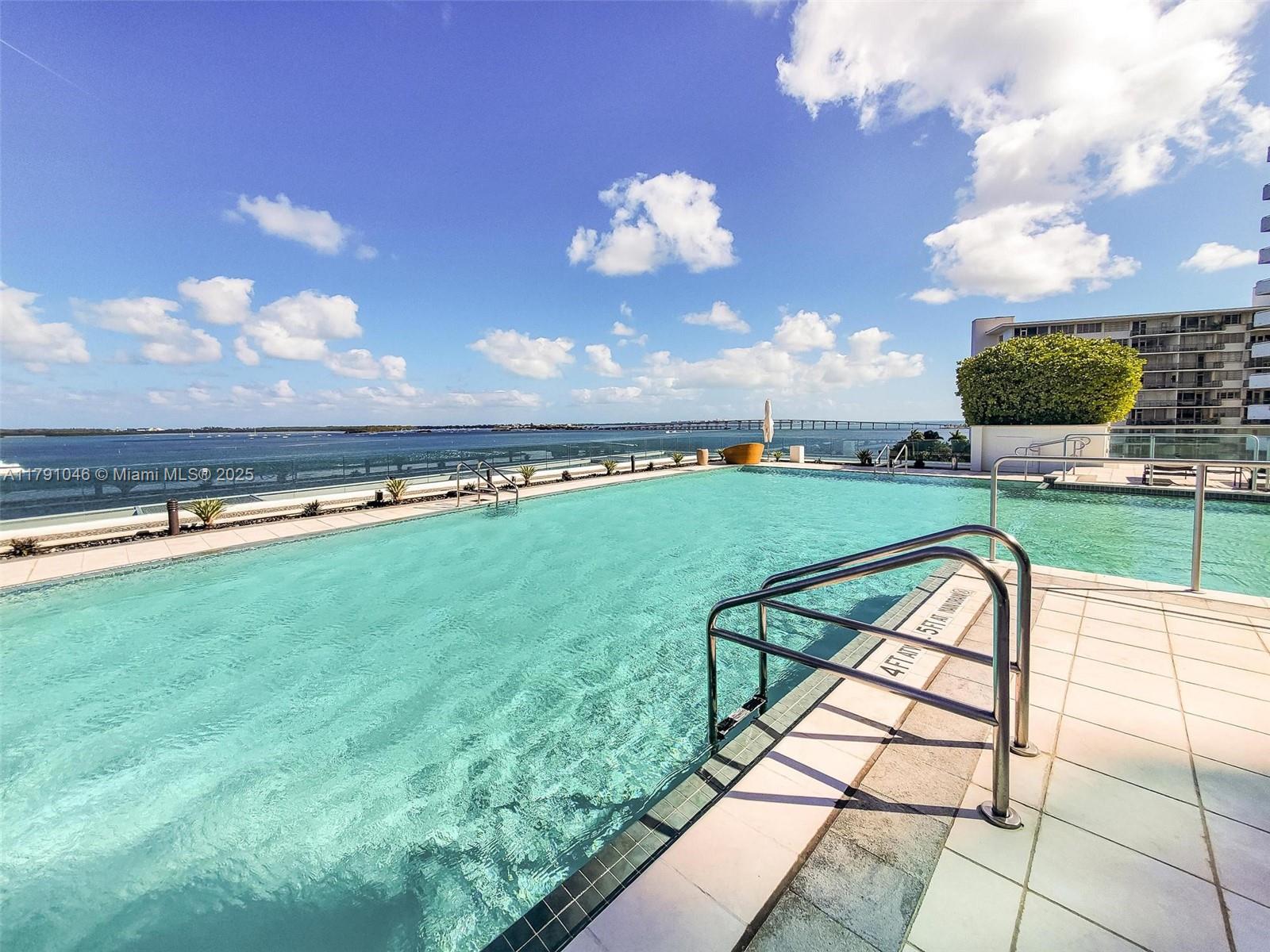 JADE RESIDENCES AT BRICKE - Residential