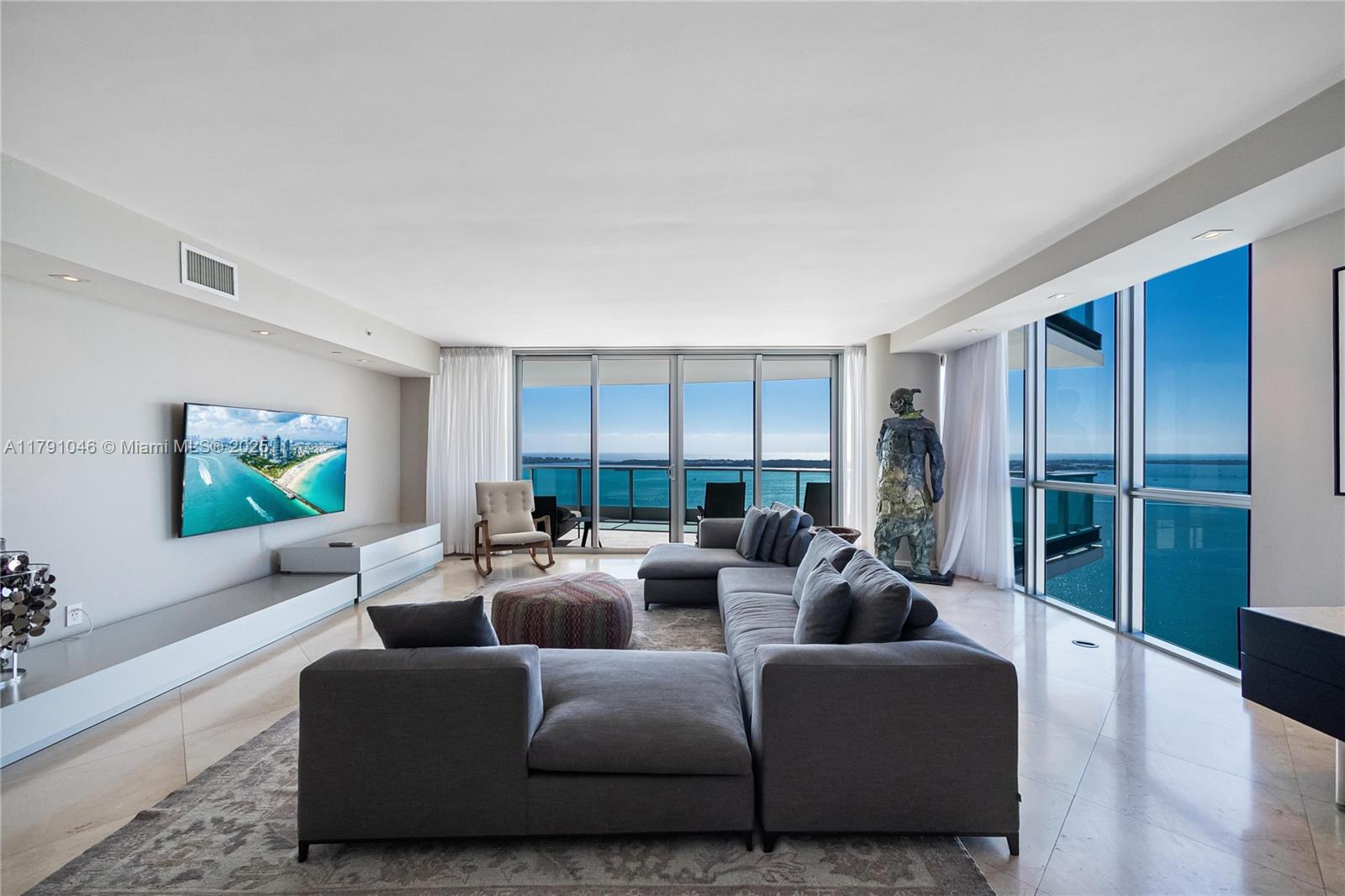View photos, virtual tours, details... 1331 Brickell Bay Dr 3711