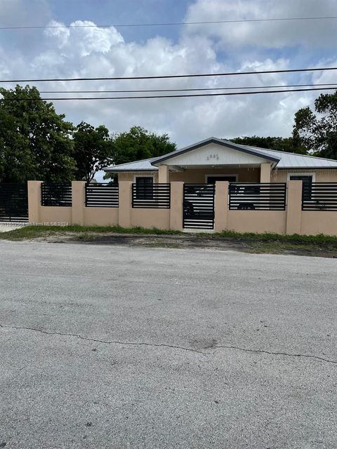 Single Family Residence in Miami FL 2965 106th St St.jpg