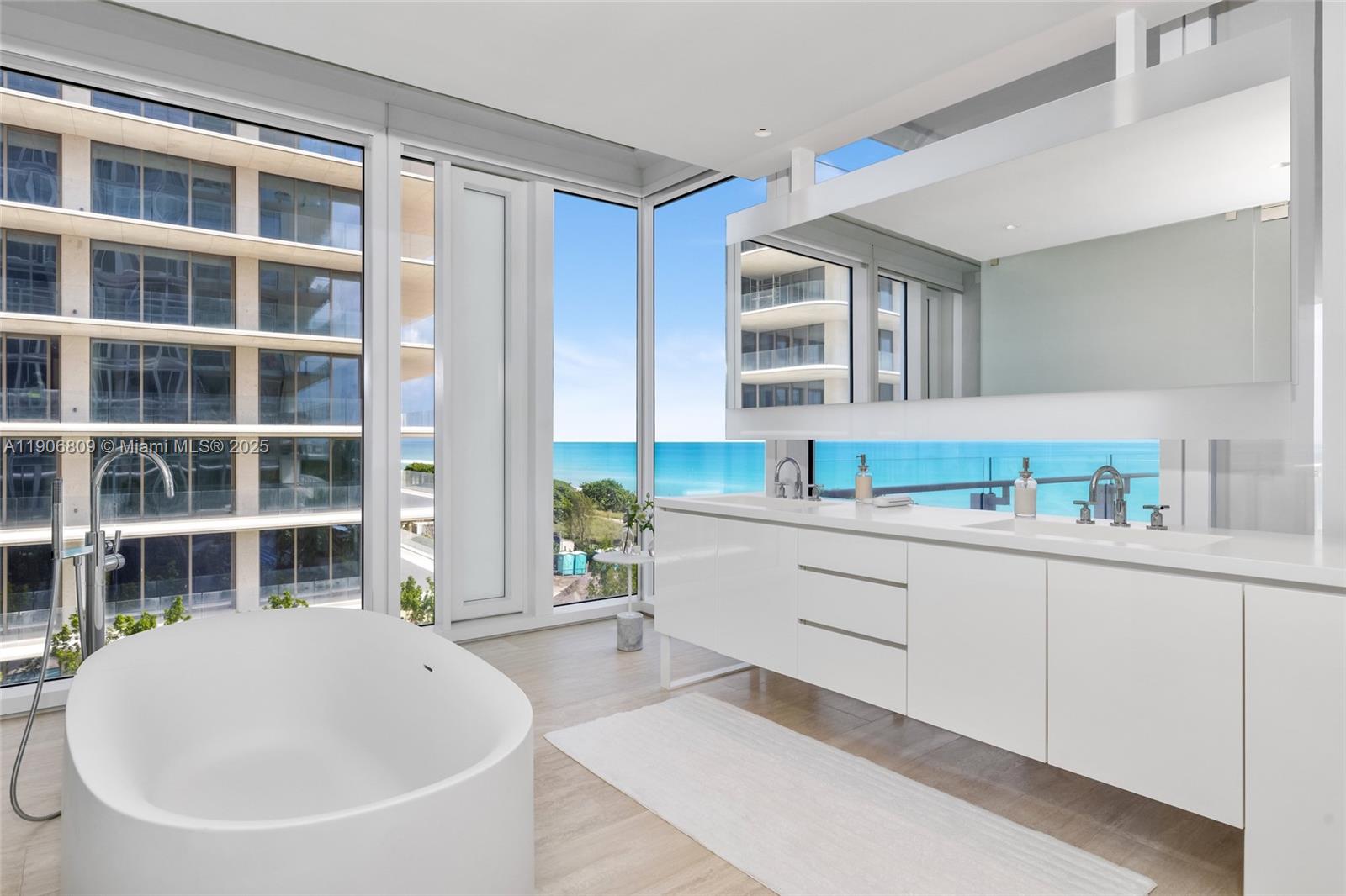SURF CLUB CONDO - Residential