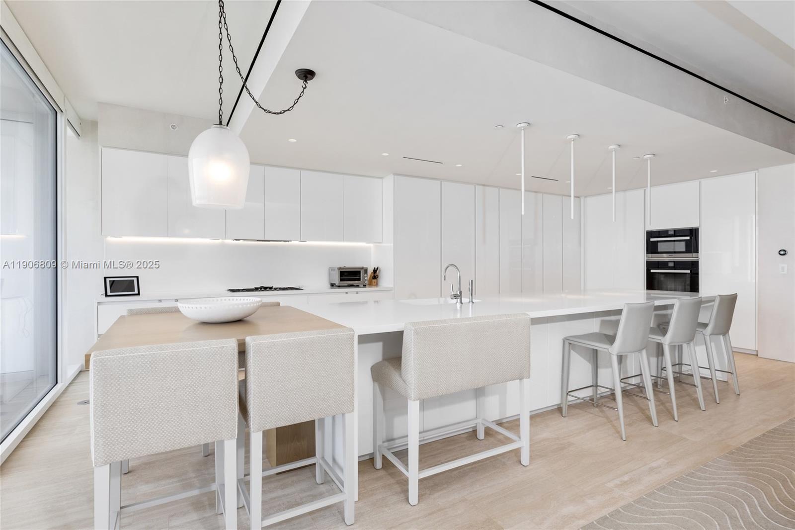 SURF CLUB CONDO - Residential