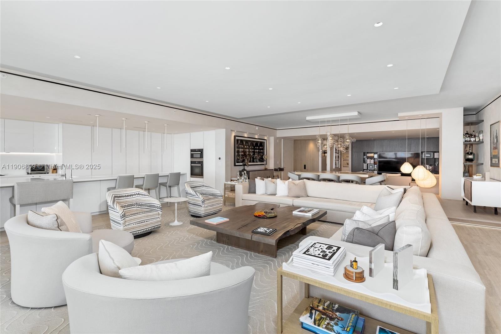 SURF CLUB CONDO - Residential