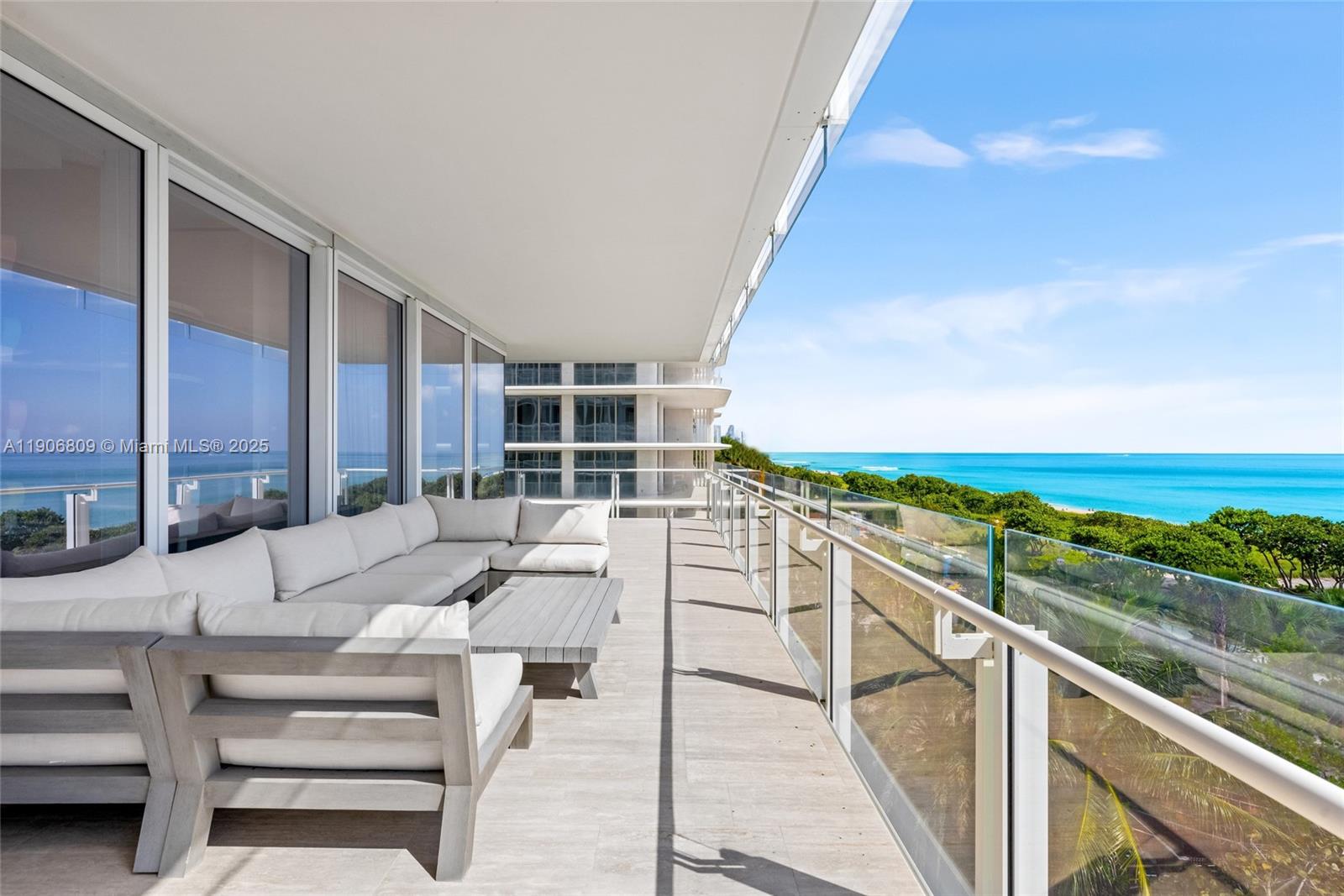 SURF CLUB CONDO - Residential