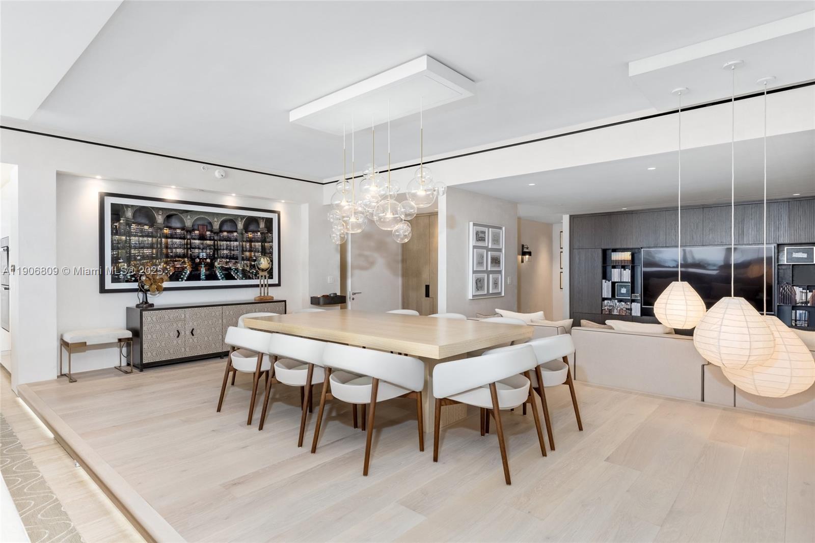 SURF CLUB CONDO - Residential