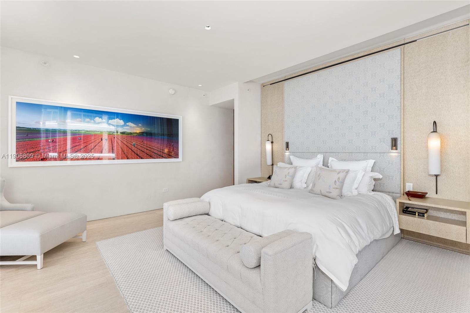 SURF CLUB CONDO - Residential