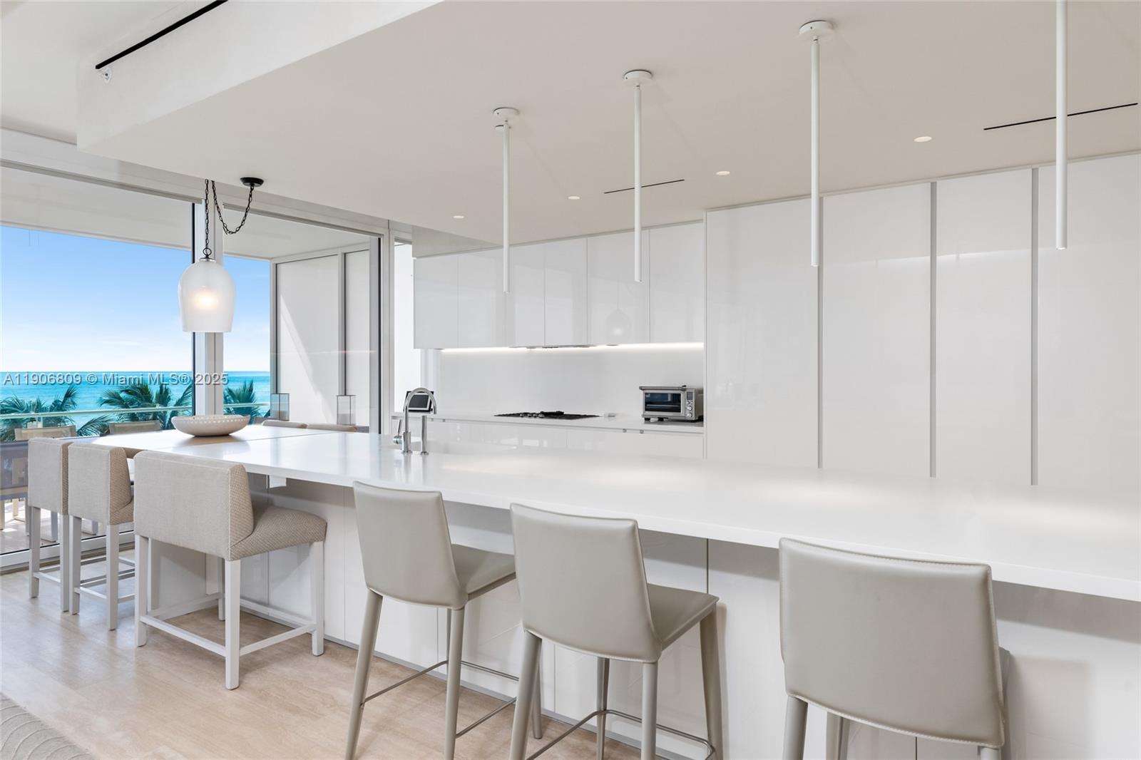 SURF CLUB CONDO - Residential