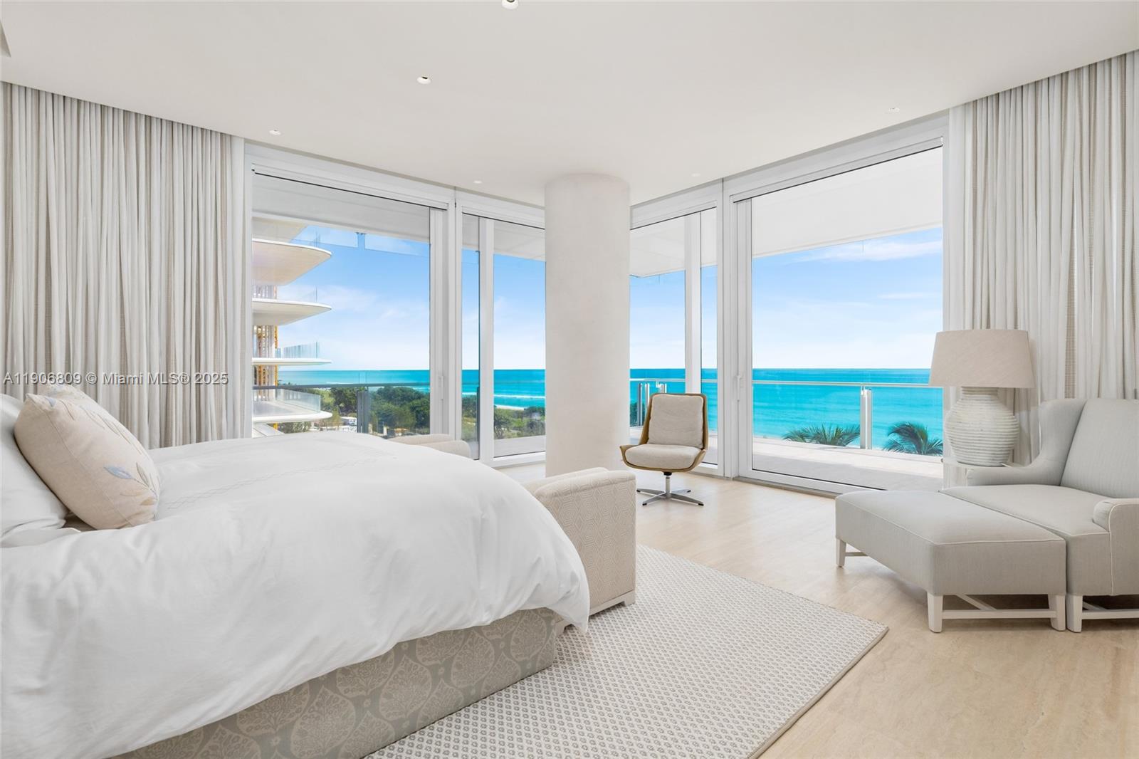 SURF CLUB CONDO - Residential