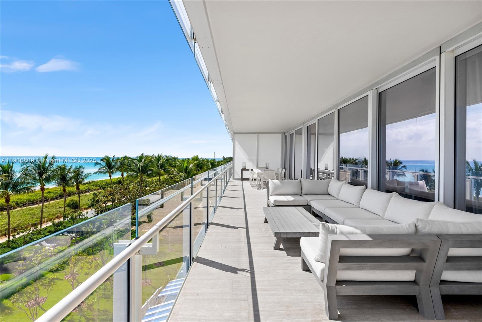 SURF CLUB CONDO - Residential