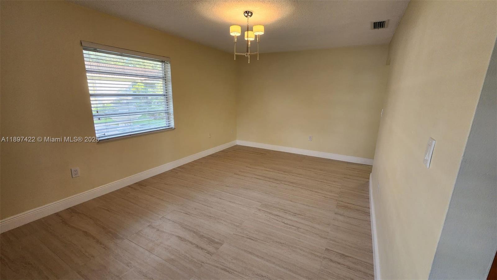 AMND PLAT OF MIAMI SUB UR - Residential Lease