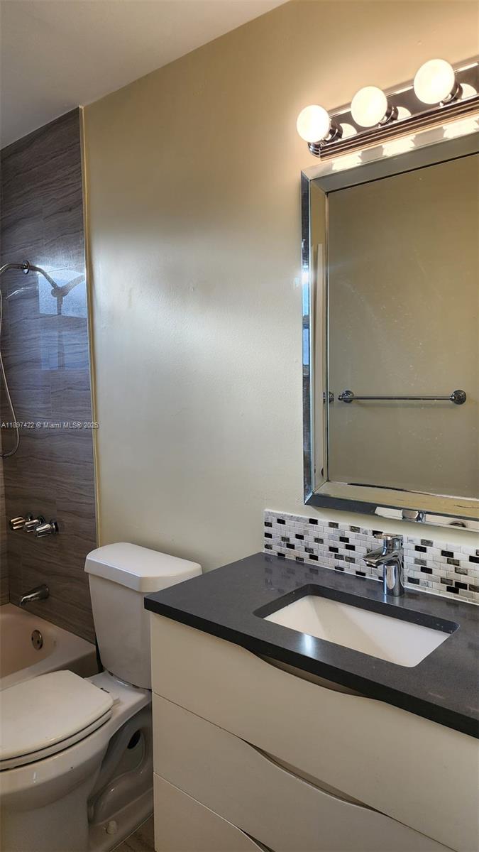 AMND PLAT OF MIAMI SUB UR - Residential Lease