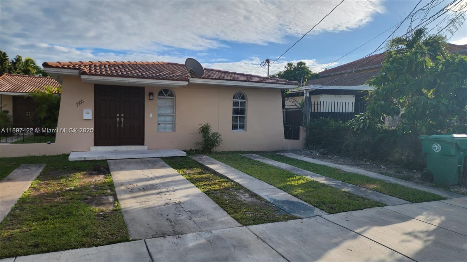 AMND PLAT OF MIAMI SUB UR - Residential Lease