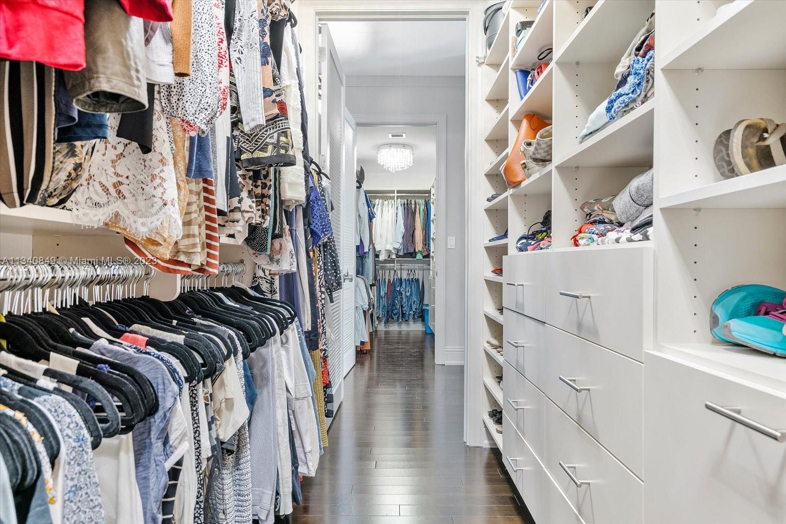 LANDINGS AT LAS OLAS - Residential