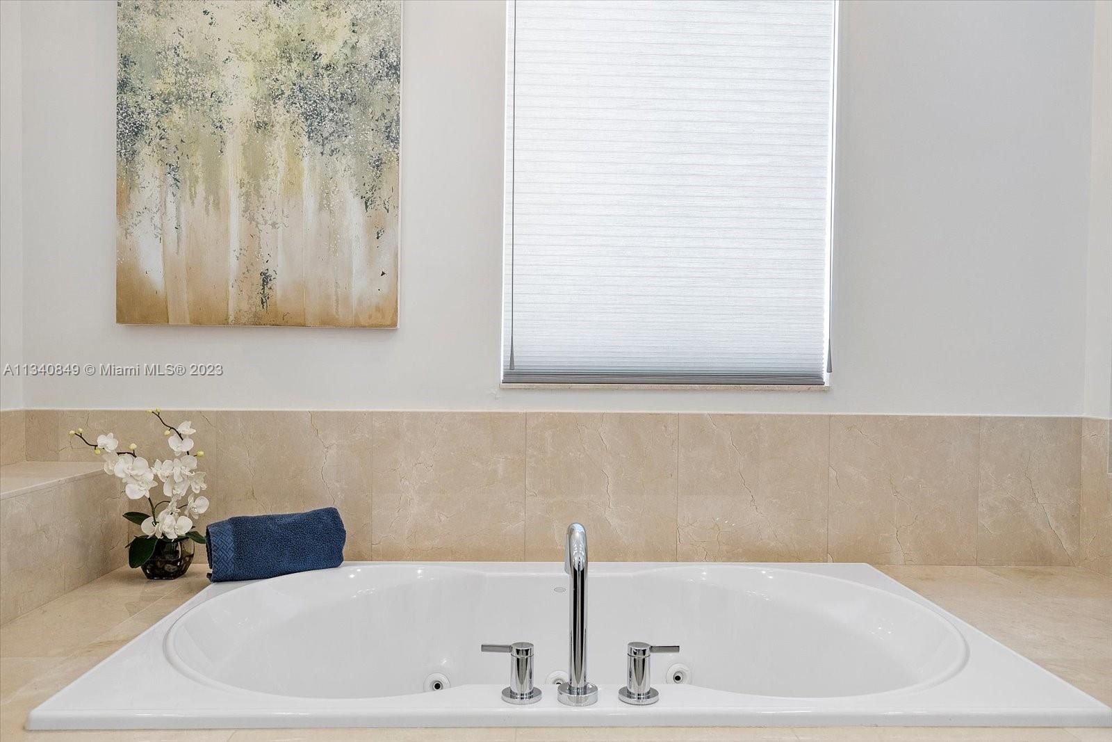 LANDINGS AT LAS OLAS - Residential