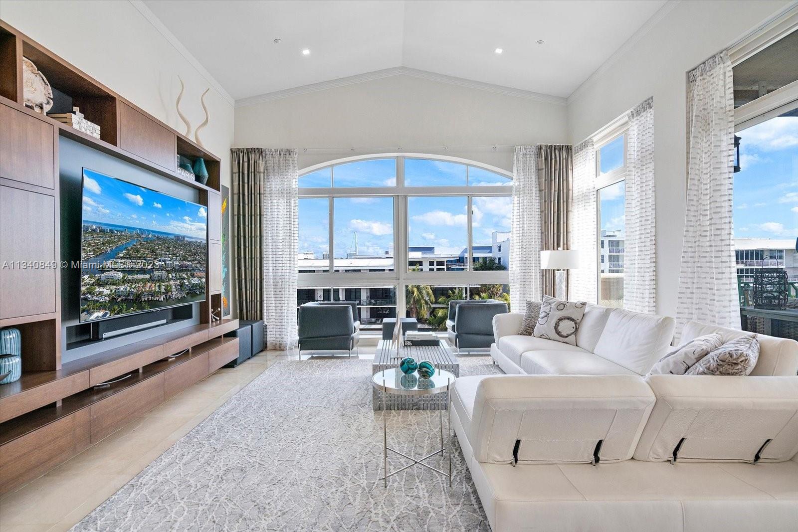 LANDINGS AT LAS OLAS - Residential