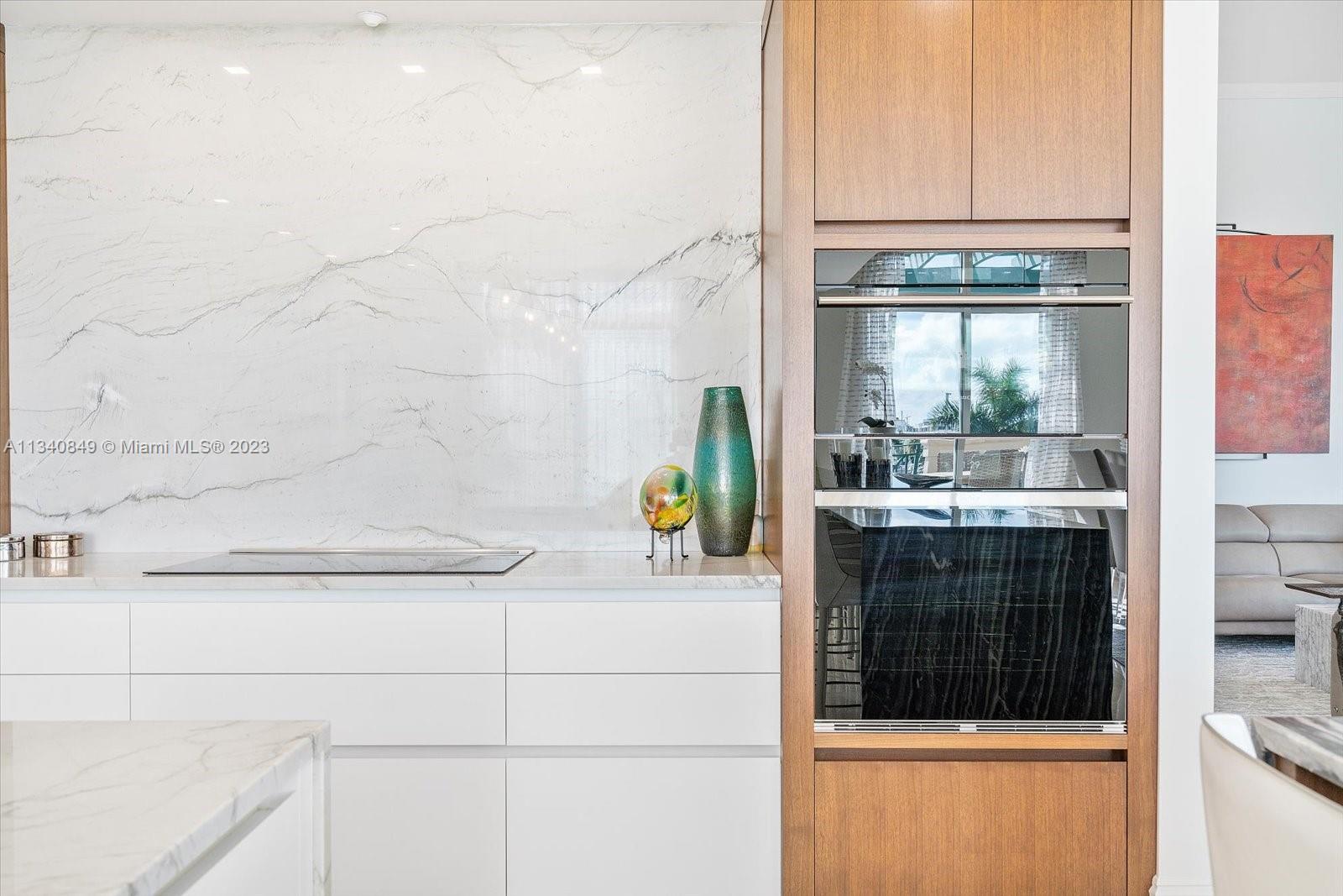 LANDINGS AT LAS OLAS - Residential