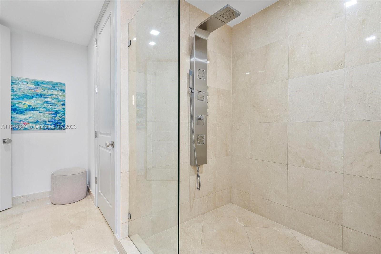 LANDINGS AT LAS OLAS - Residential