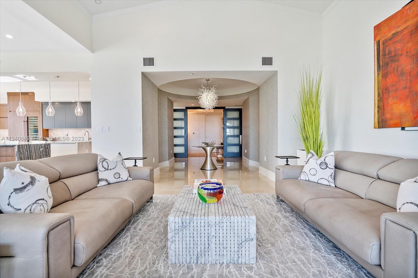 LANDINGS AT LAS OLAS - Residential