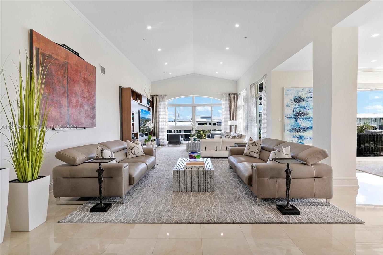 LANDINGS AT LAS OLAS - Residential