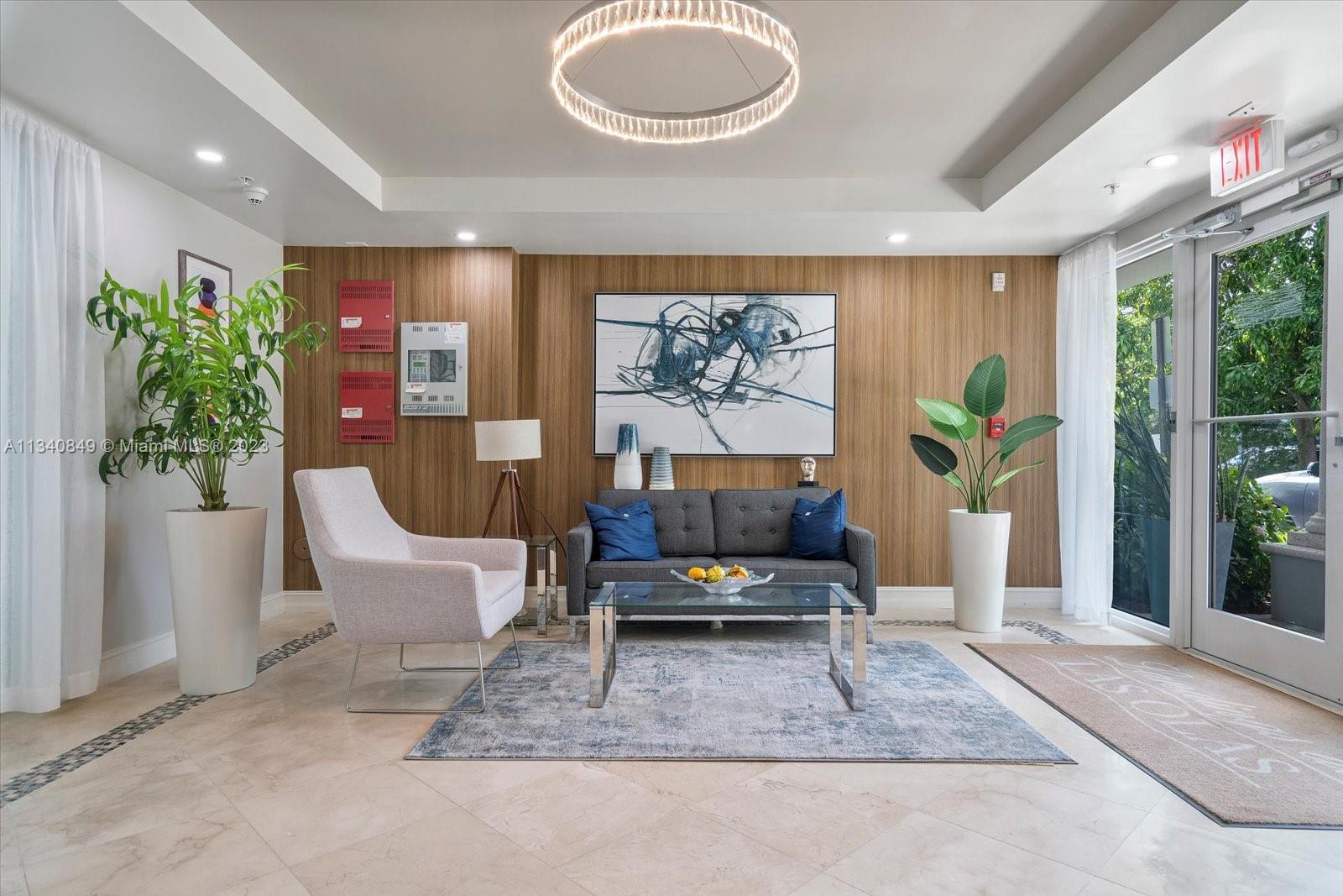 LANDINGS AT LAS OLAS - Residential