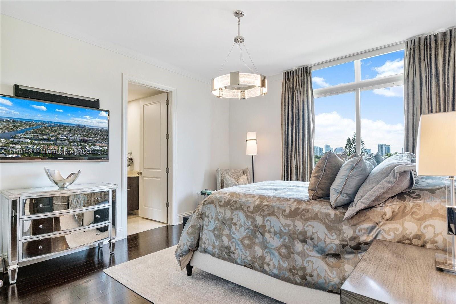 LANDINGS AT LAS OLAS - Residential