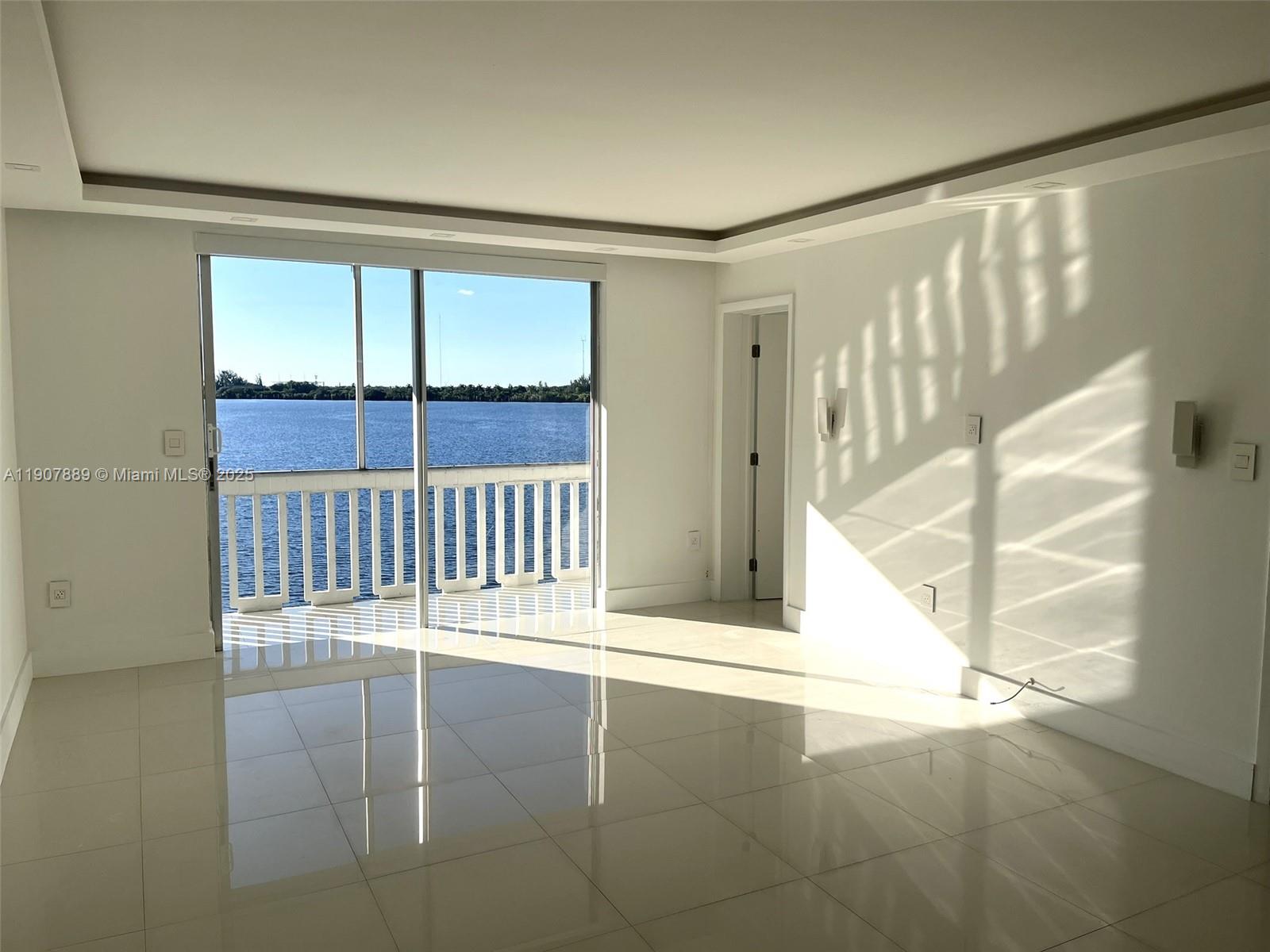 18601 NE 14th Ave 409